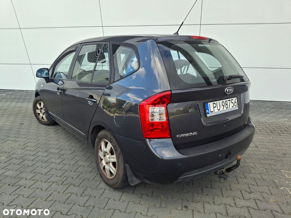 Kia Carens 2.0 EX - 14