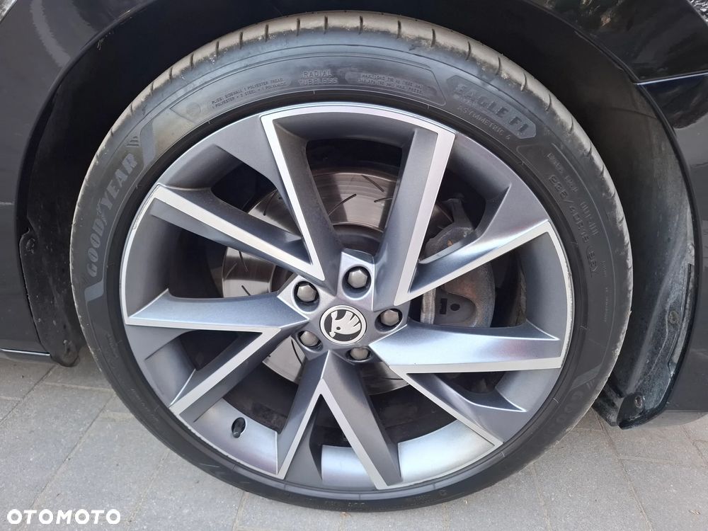 Skoda Superb 2.0 TSI 4x4 Sportline DSG - 40