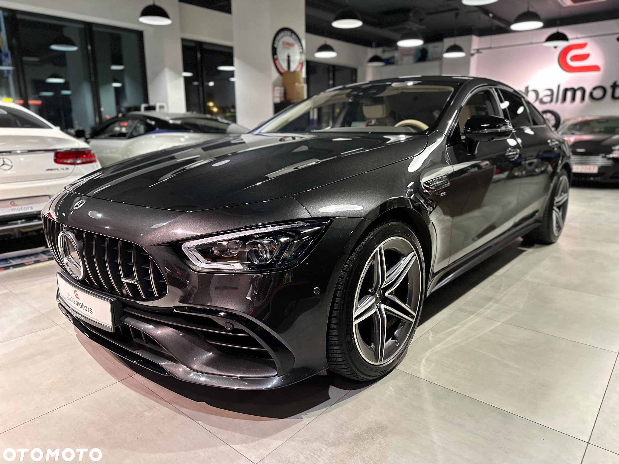 Mercedes-Benz AMG GT - 4