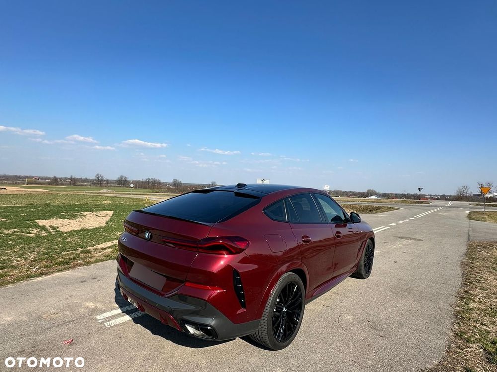 BMW X6M - 12