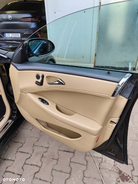 Mercedes-Benz CLS - 15