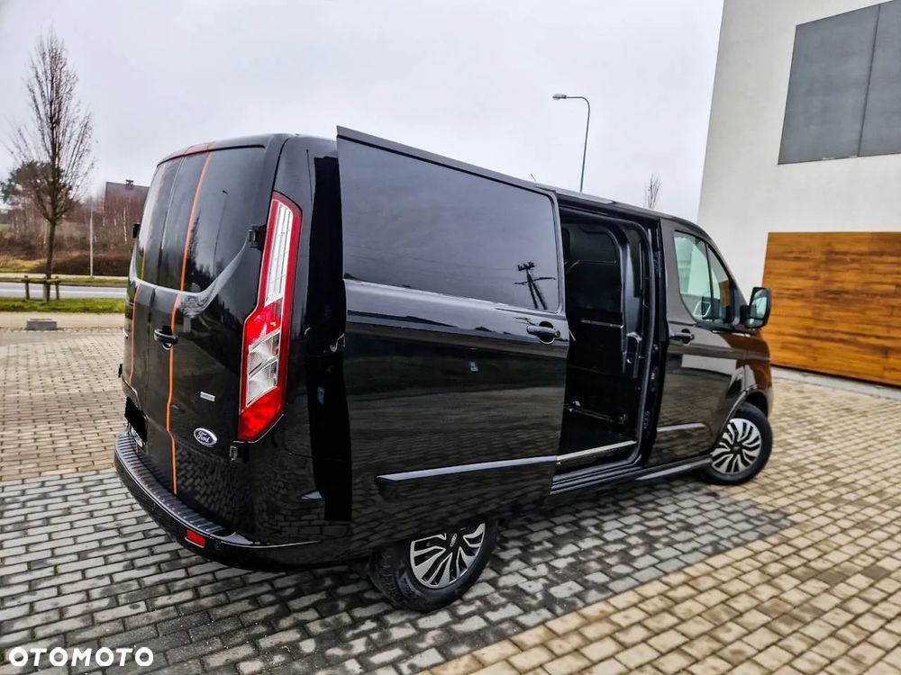 Ford TRANSIT CUSTOM - 11