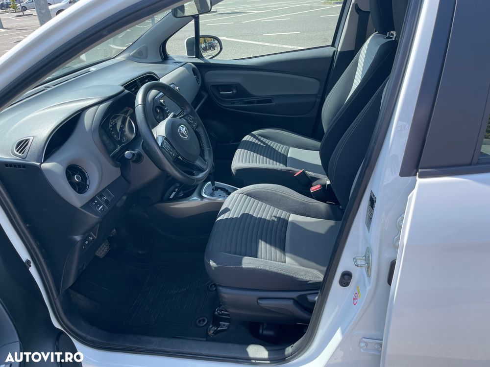 Toyota Yaris 1.5 VVT-i HSD Sol - 15