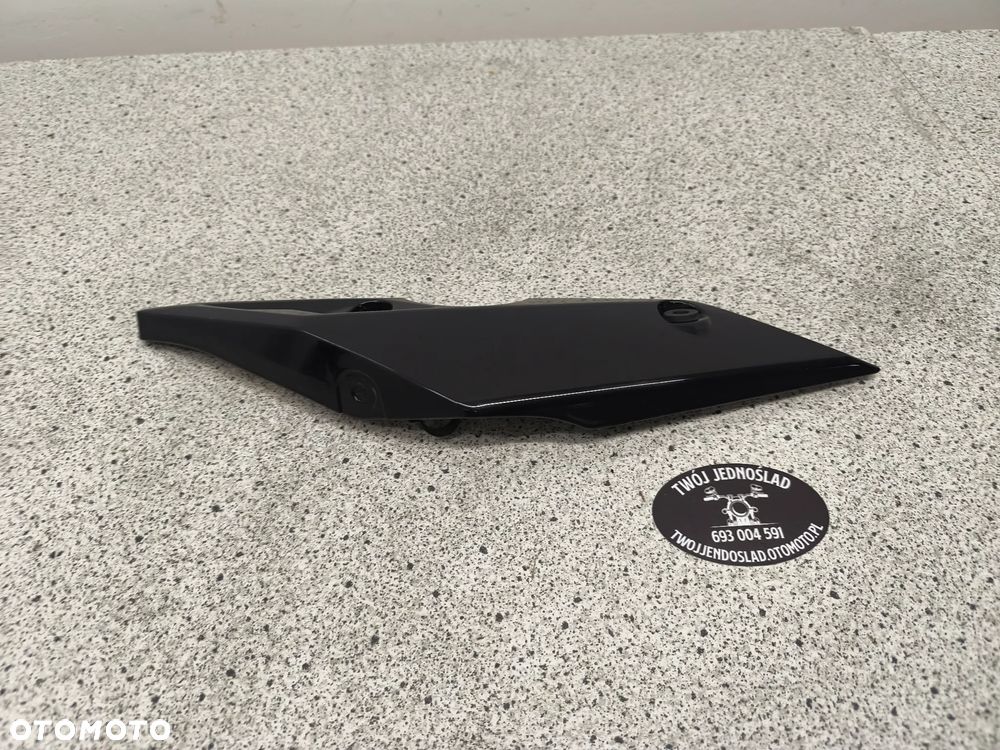 Pług, płoza, owiewka, osłona Suzuki GSR 750 GSR750 - 4