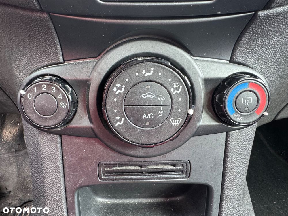 Ford Fiesta 1.25 Trend - 18