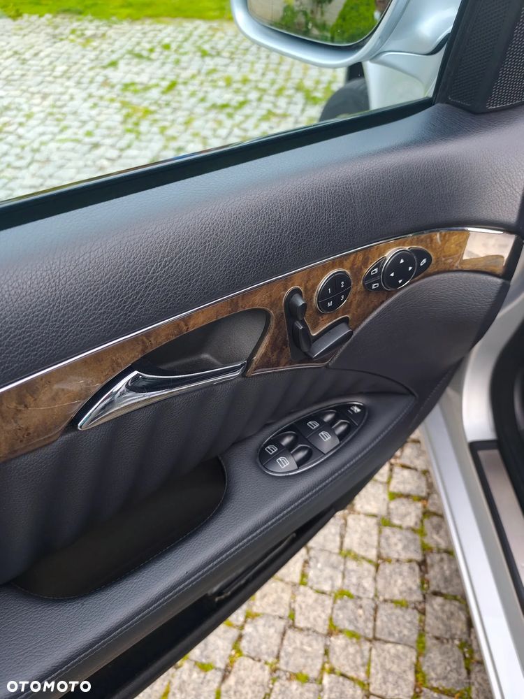 Mercedes-Benz Klasa E 280 4Matic Automatik Avantgarde - 7