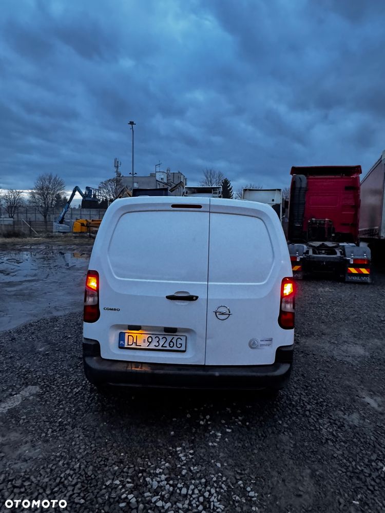 Opel Combo E - 7