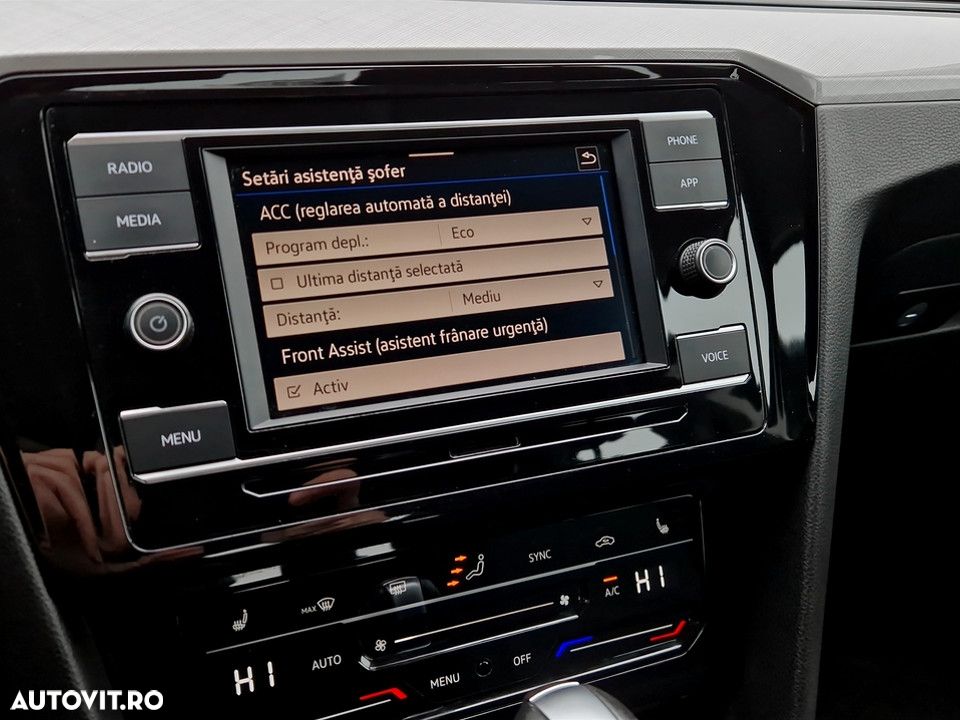 Volkswagen Passat 2.0 TDI DSG Comfortline - 21