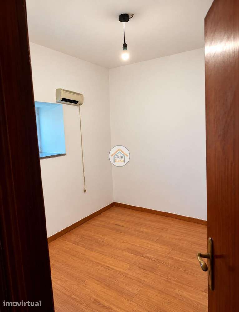 Quinta com Moradia T2 habitável em Pedra  — minutos do Acesso à A23 - - Grande imagem: 5/24