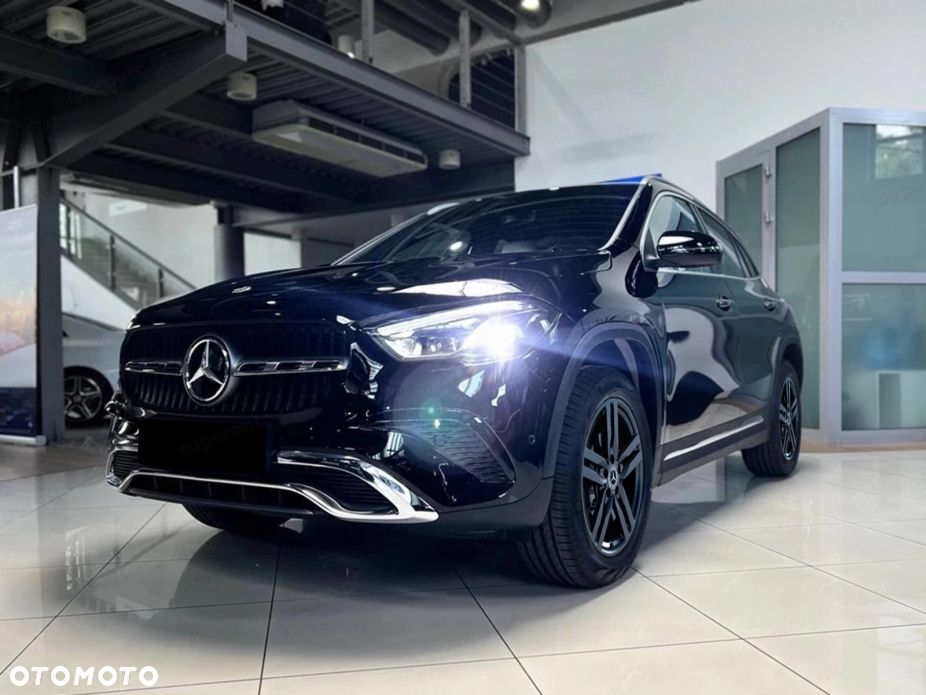 Mercedes-Benz GLA 200 Progressive - 3