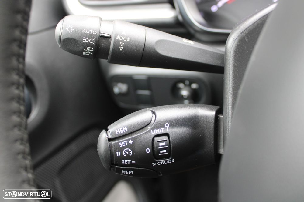 Citroën C3 1.2 PureTech Shine - 31