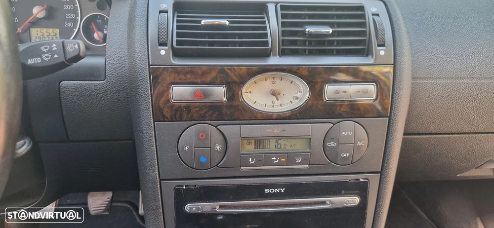Ford Mondeo 2.0 TDCI Ghia Executive D. - 23