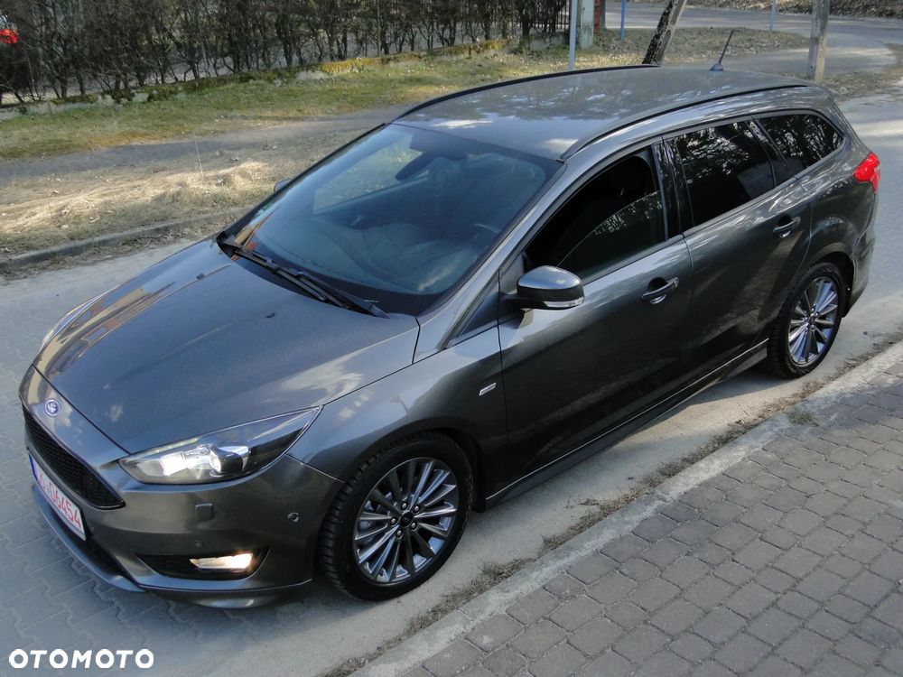 Ford Focus SW 1.5 EcoBoost S&S ST-LINE X - 21