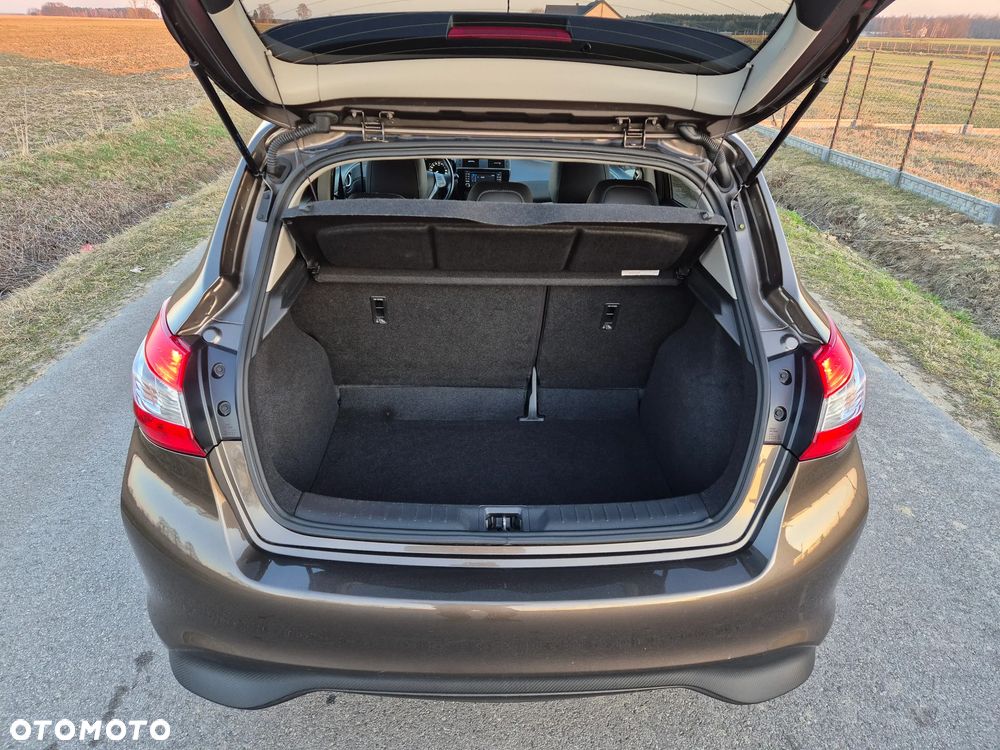 Nissan Pulsar 1.2 DIG-T Tekna - 24