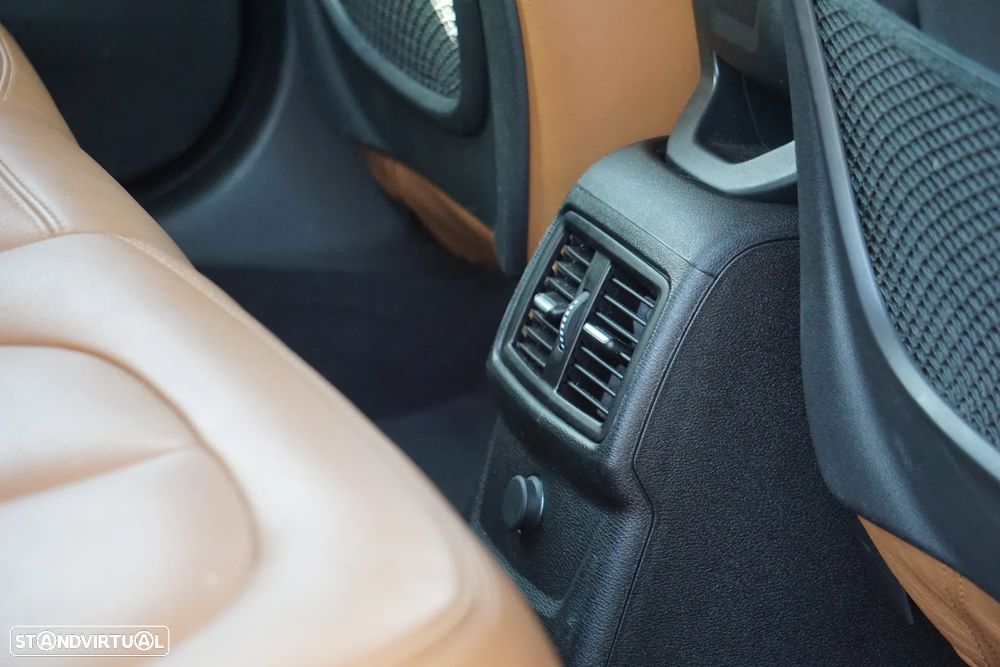 BMW X1 20 i sDrive - 13