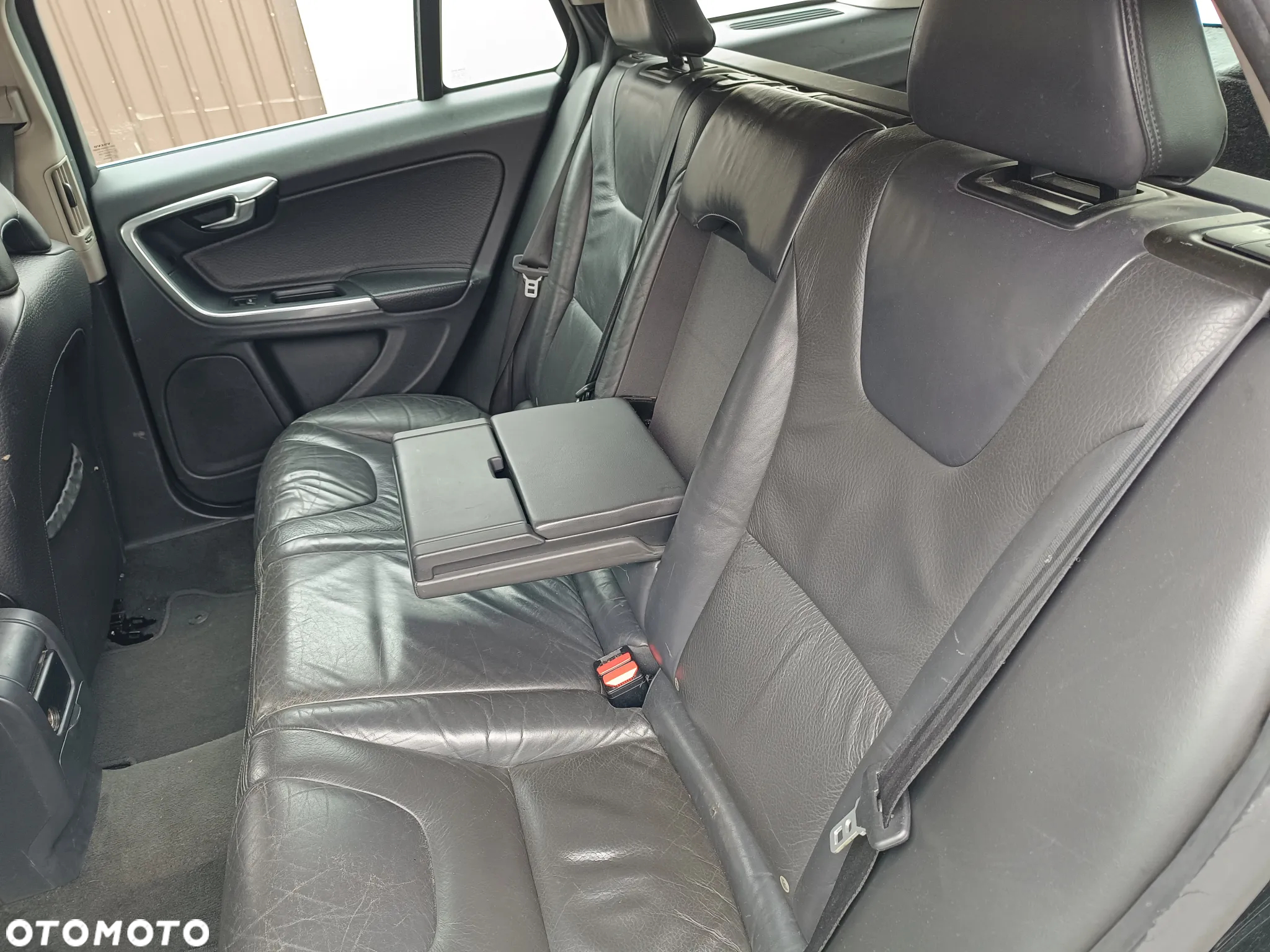 Volvo V60 D3 Momentum - 19