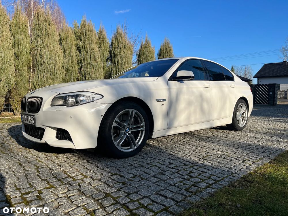 BMW Seria 5 525d xDrive Sport-Aut - 2