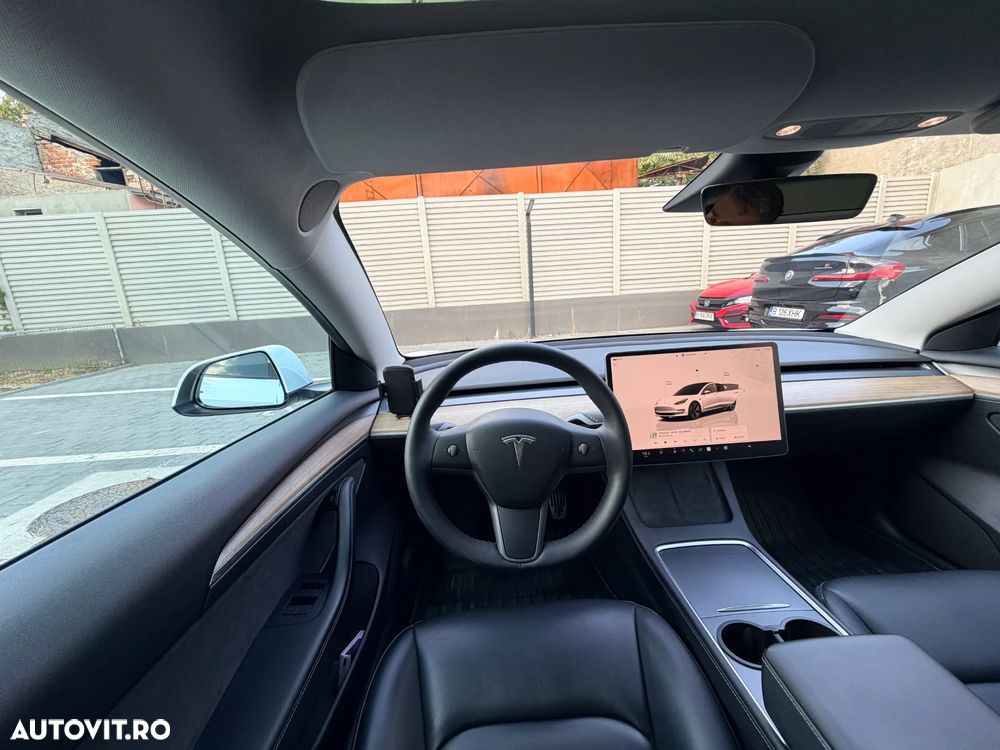 Tesla Model 3 RWD - 7