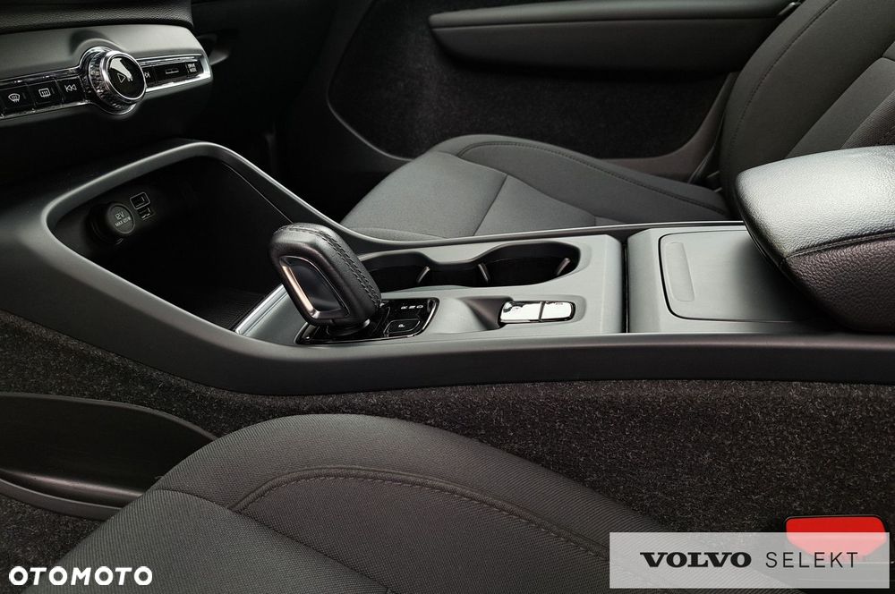 Volvo XC 40 - 24