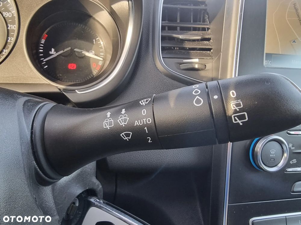 Renault Grand Scenic - 28