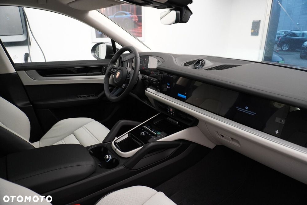 Porsche Cayenne - 27