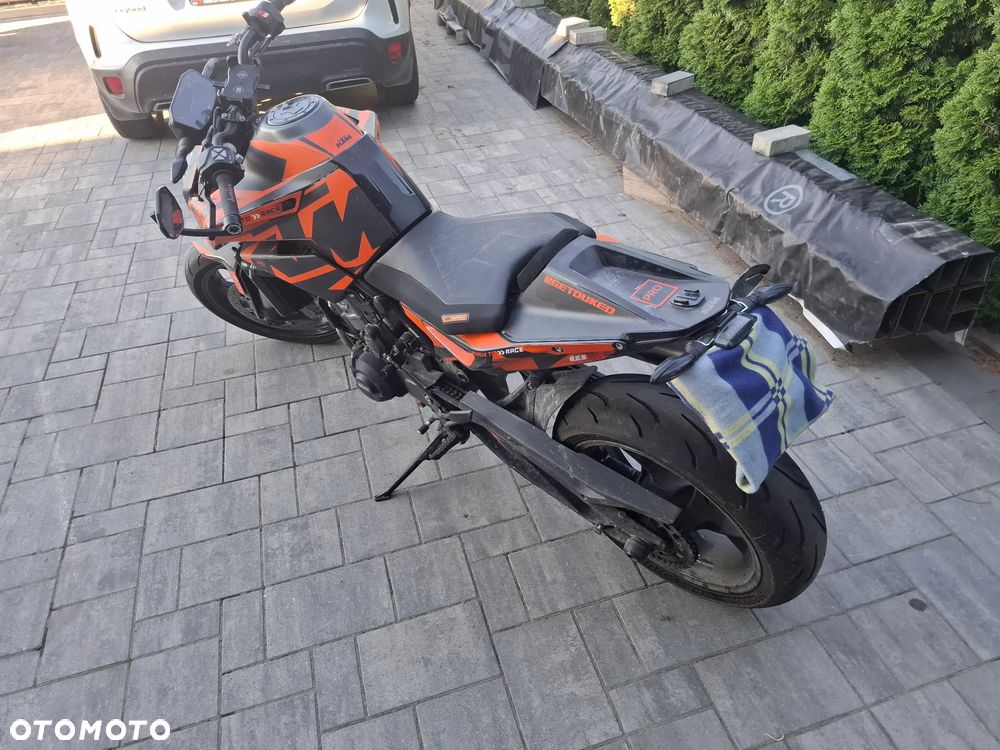 KTM Duke 790 - 5