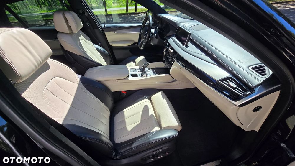 BMW X6M - 24