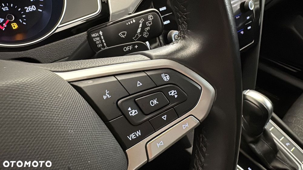 Volkswagen Passat - 23