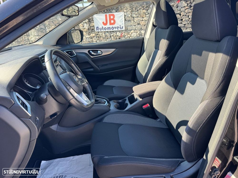 Nissan Qashqai 1.2 DIG-T N-Connecta Xtronic - 9