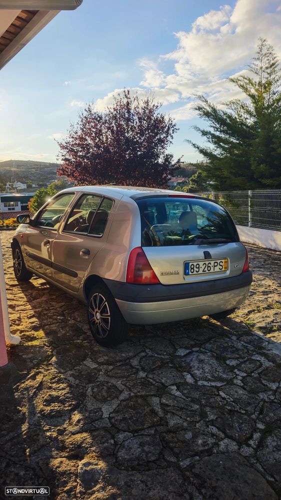 Renault Clio - 3