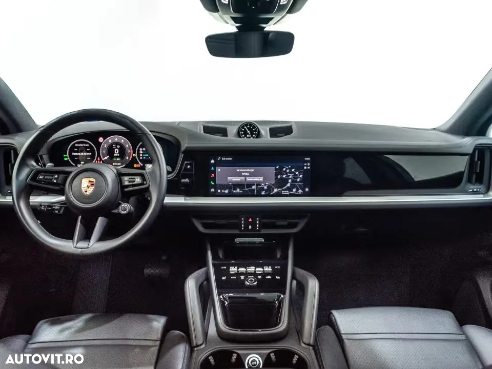 Porsche Cayenne - 12