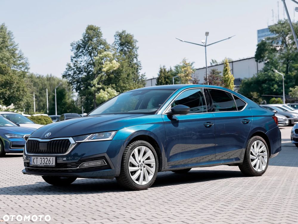 Skoda Octavia 2023 photo 3