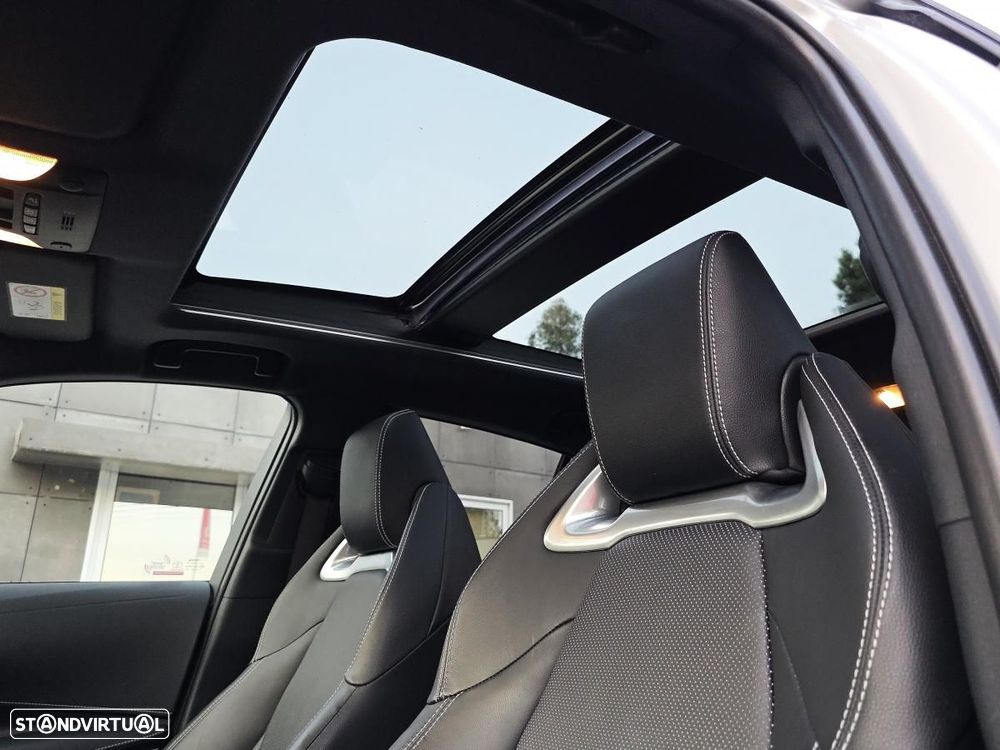 Toyota Corolla 2.0 Hybrid Exclusive - 34