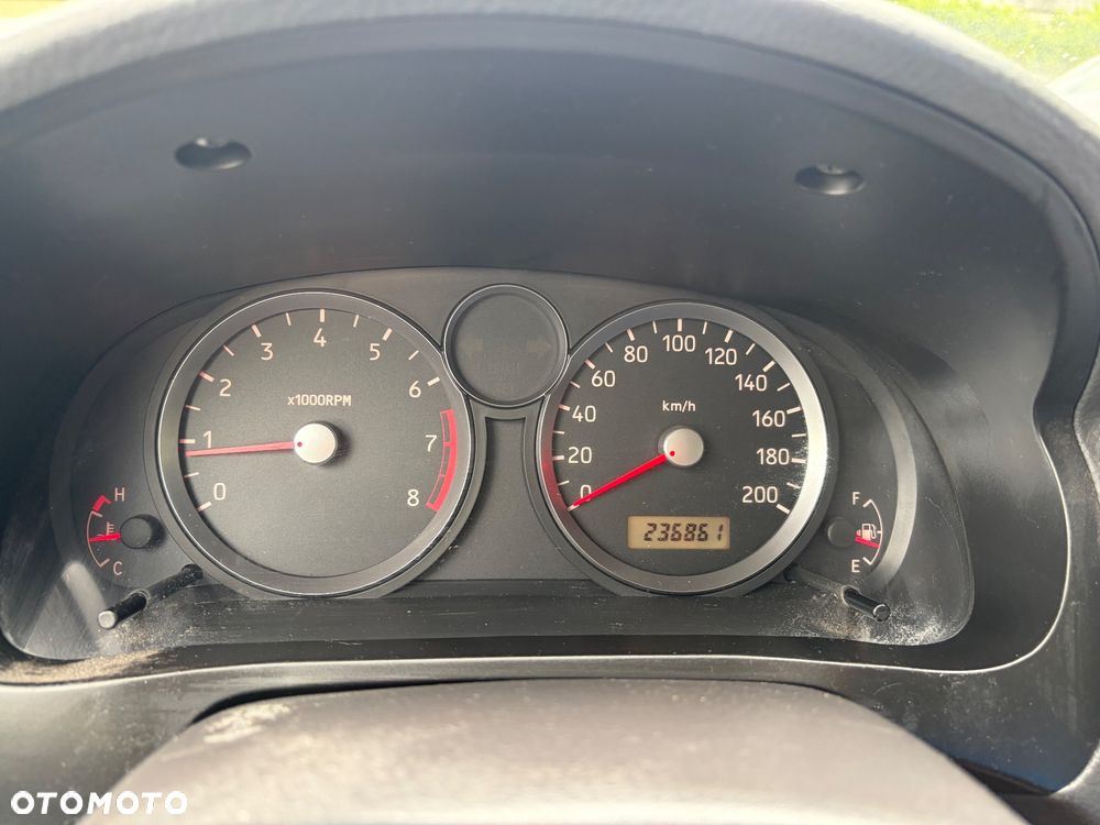 Suzuki Liana 1.6 - 13
