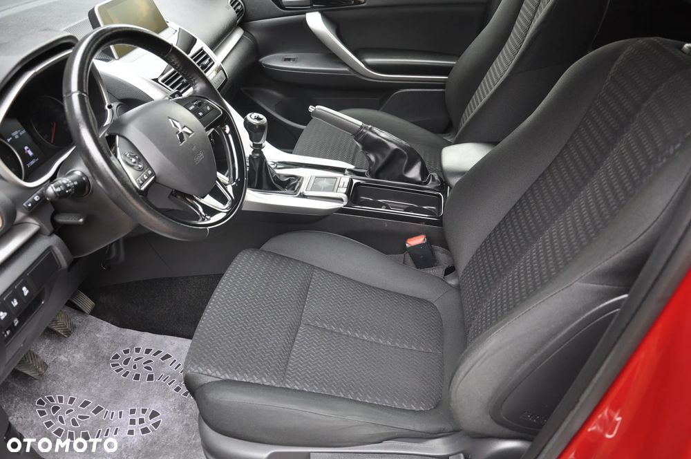 Mitsubishi Eclipse Cross 1.5 T GPF Invite Plus - 14