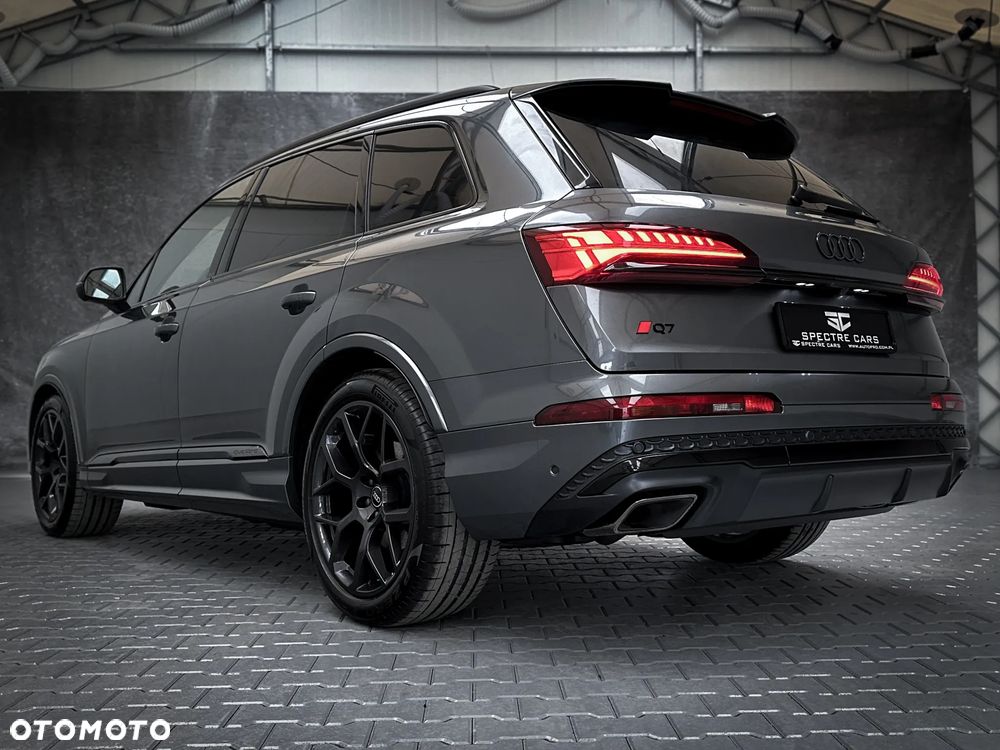 Audi Q7 - 10