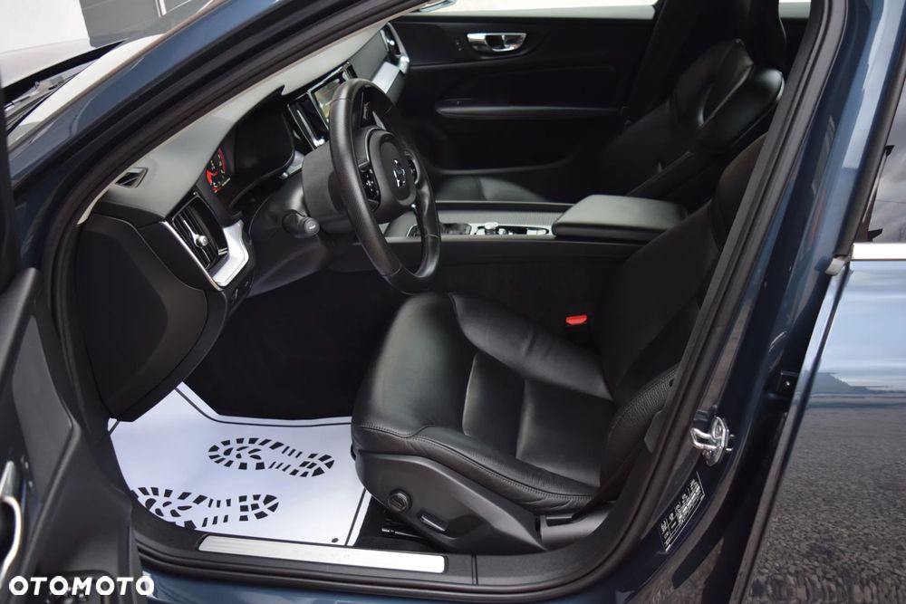 Volvo V60 D3 Geartronic Momentum Pro - 20