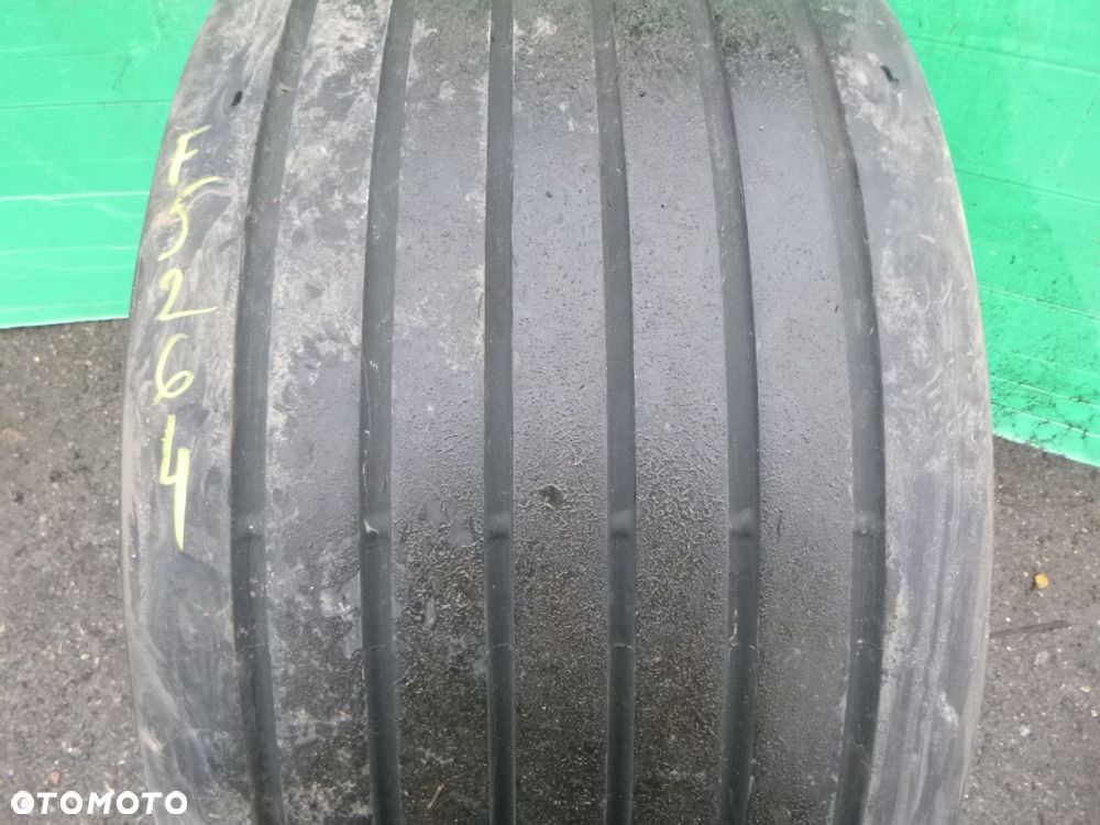 Opona ciężarowa 445/45R19.5 Pirelli ST01. Opony ciężarowe