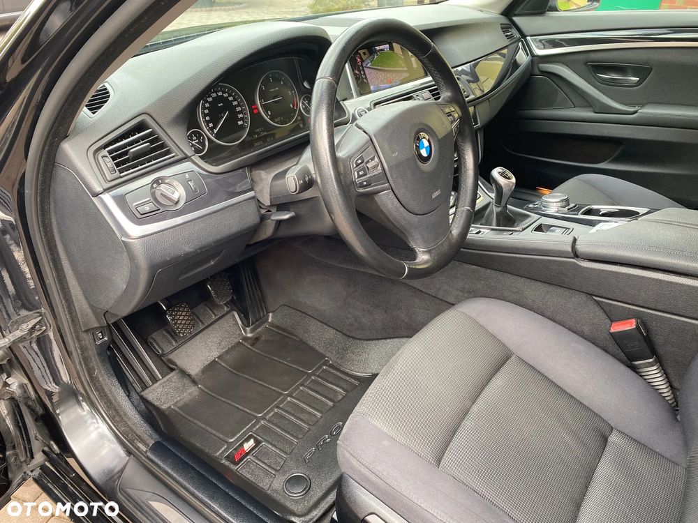 BMW Seria 5 520d - 16