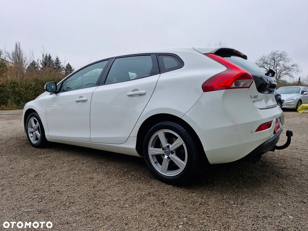 Volvo V40 T2 - 3