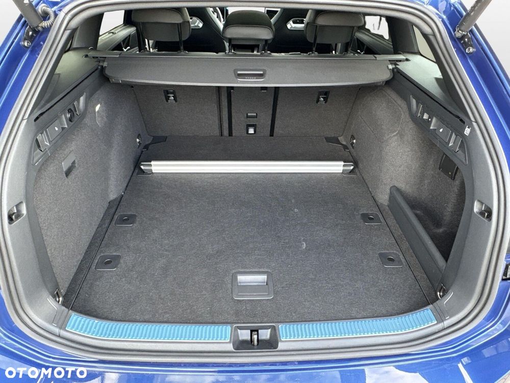 Volkswagen Passat - 36