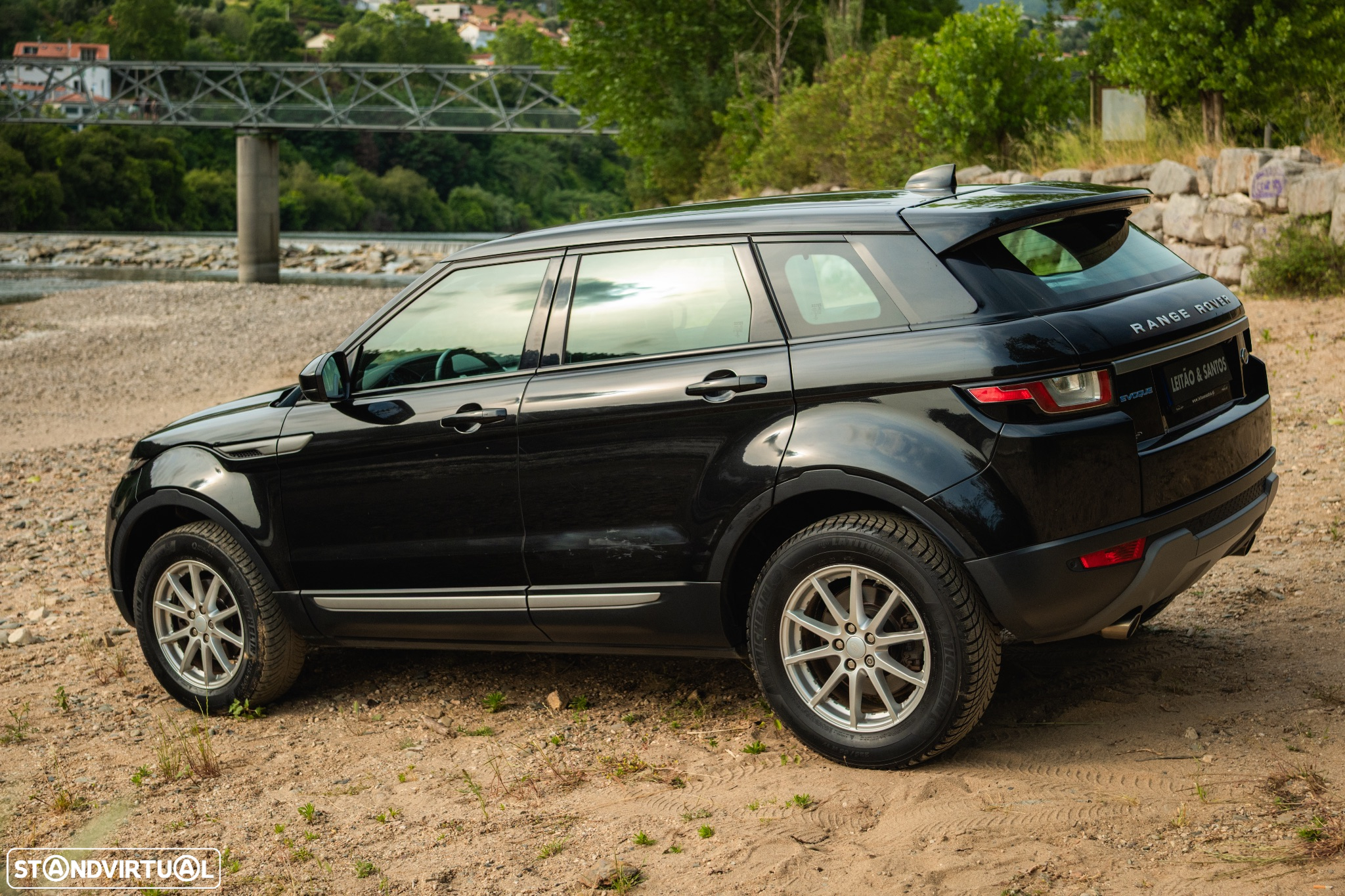 Land Rover Range Rover Evoque 2.0 D150 R-Dynamic - 21