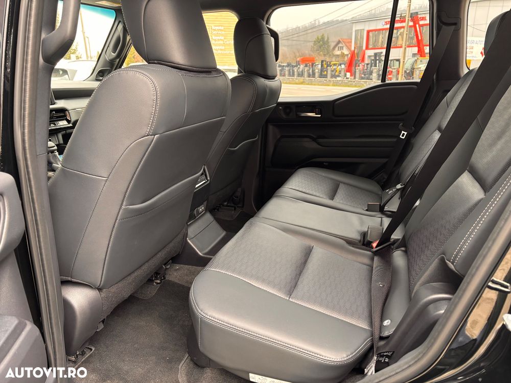 Toyota Land Cruiser 250 2.8l D-4D 204 CP MHEV A/T 7 locuri Luxury - 19