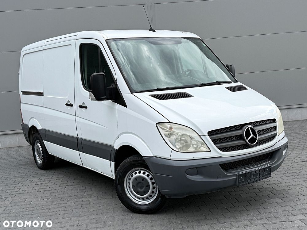 Mercedes-Benz Sprinter - 1