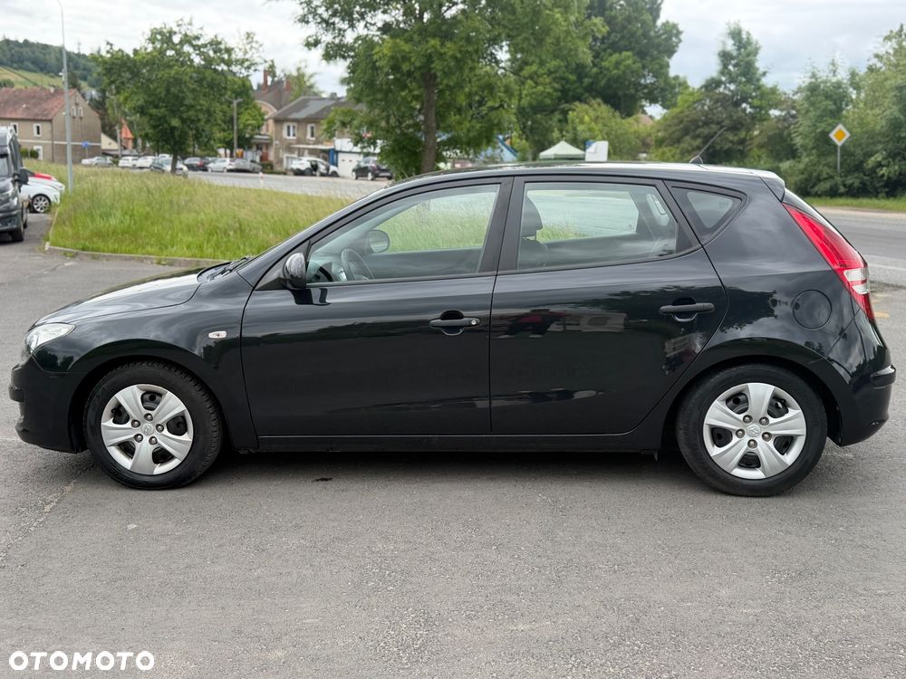Hyundai i30 1.4 Blue Comfort - 16