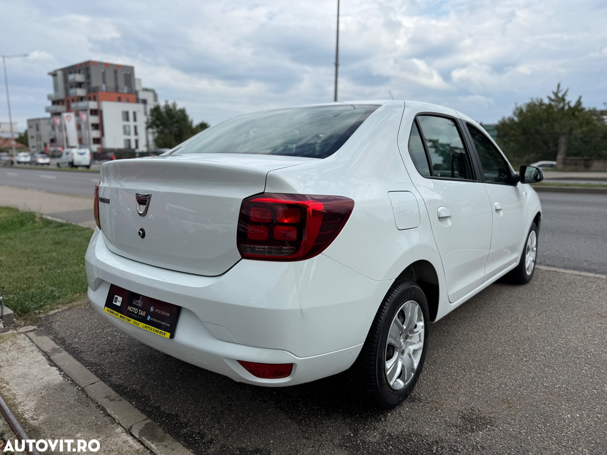 Dacia Logan 1.5 Blue dCi Laureate - 3