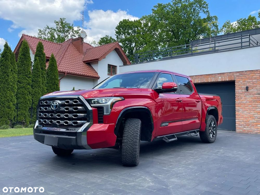 Toyota Tundra - 4