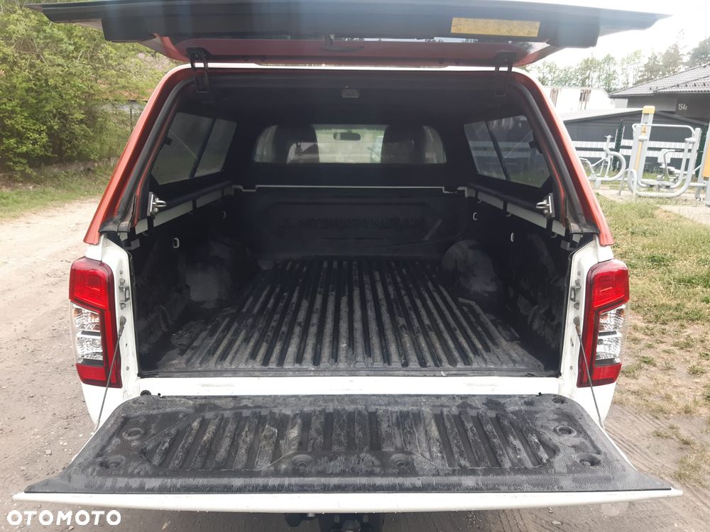 Mitsubishi L200 Pick Up 4x4 S&S Double Cab Basis - 12
