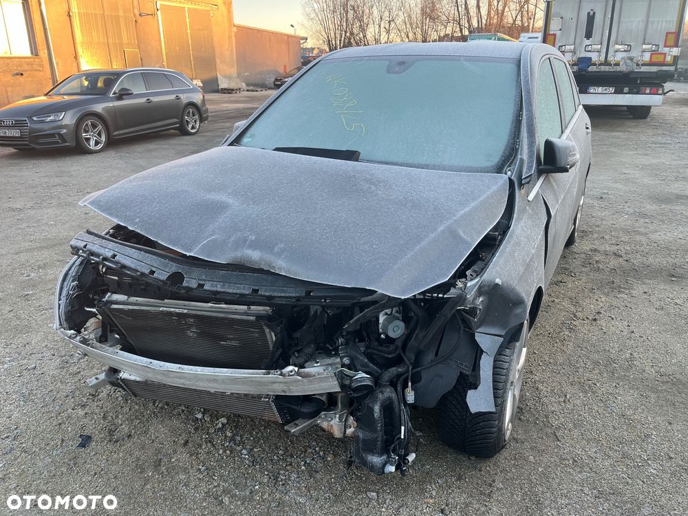 Mercedes-Benz Klasa B ver-180-blueefficiency - 4