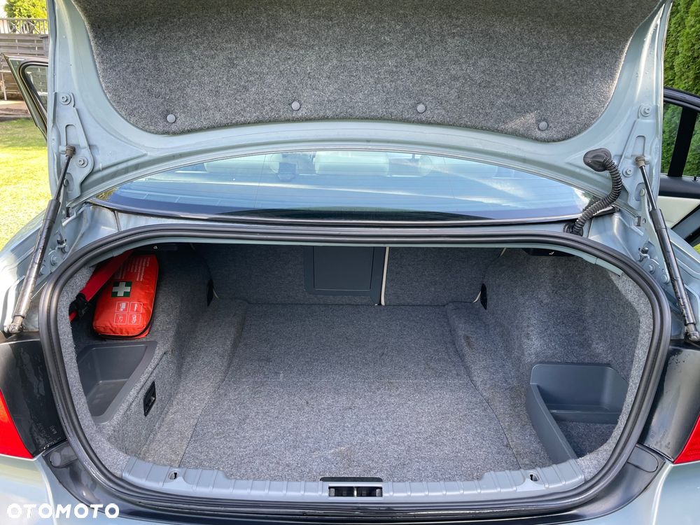 BMW Seria 3 325i - 20